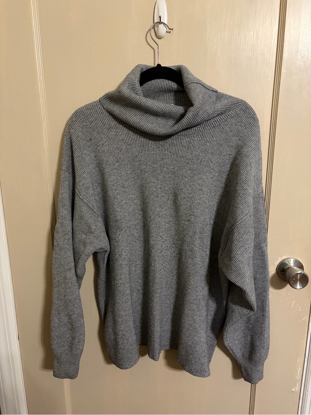 Free People Men’s Light Gray Turtleneck Sweater